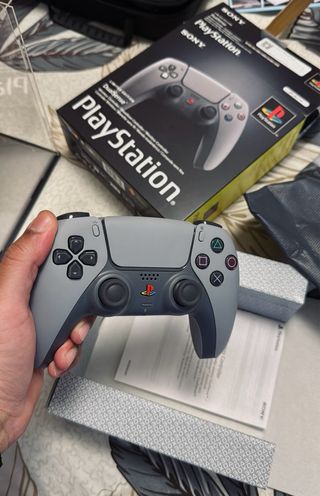 Mando DualSense Edición 30 Aniversario 
