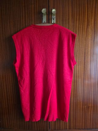 Chaleco de punto rojo, marca Zapata