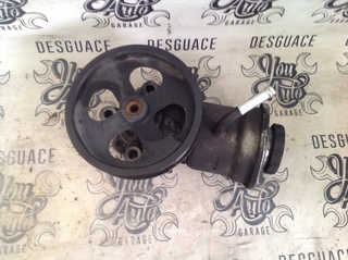 Bomba dirección U5M11788 Toyota Corolla Verso II