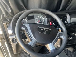 Camión MAN TGX 18.40