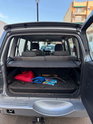 Mitsubishi Montero io 2004