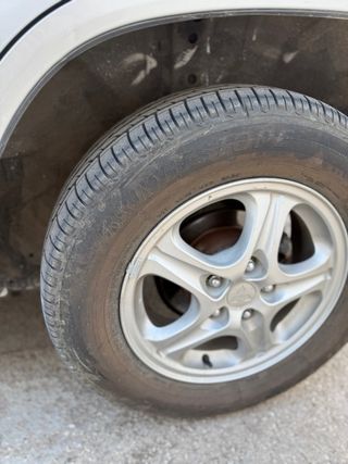 Mitsubishi Montero io 2004