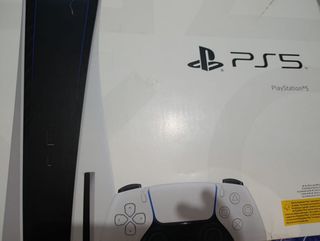 PS5 + 3 Mandos 