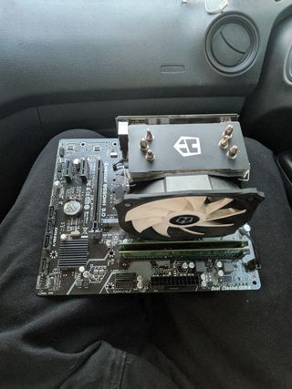 Placa Base Gaming Ryzen 5800x 32GB RAM