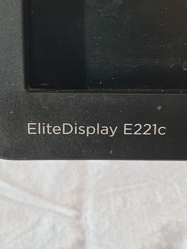 Monitor HP EliteDisplay E221c