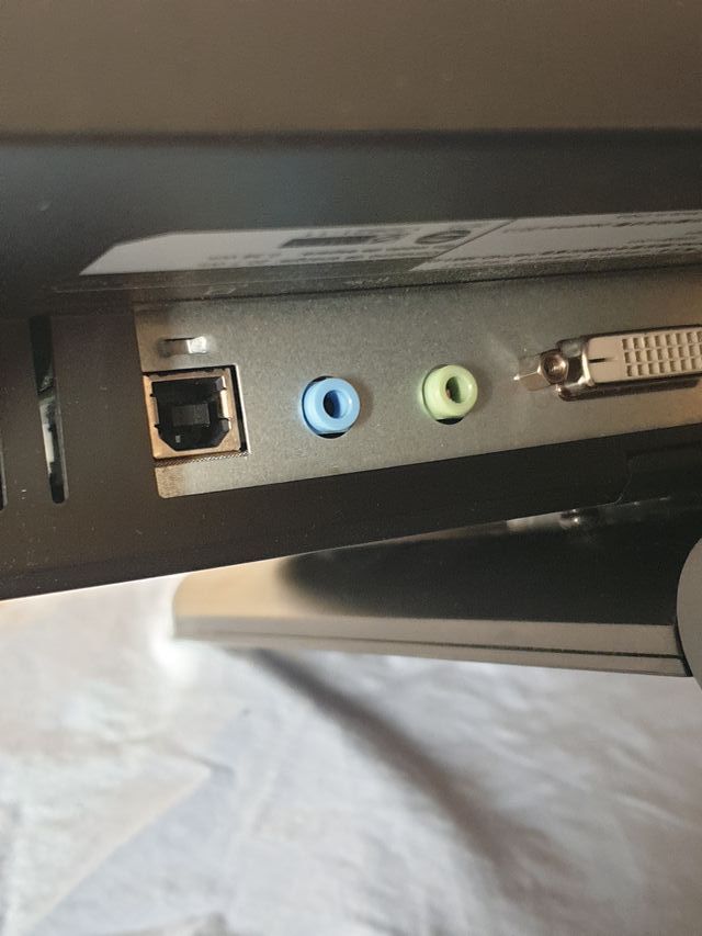 Monitor HP EliteDisplay E221c