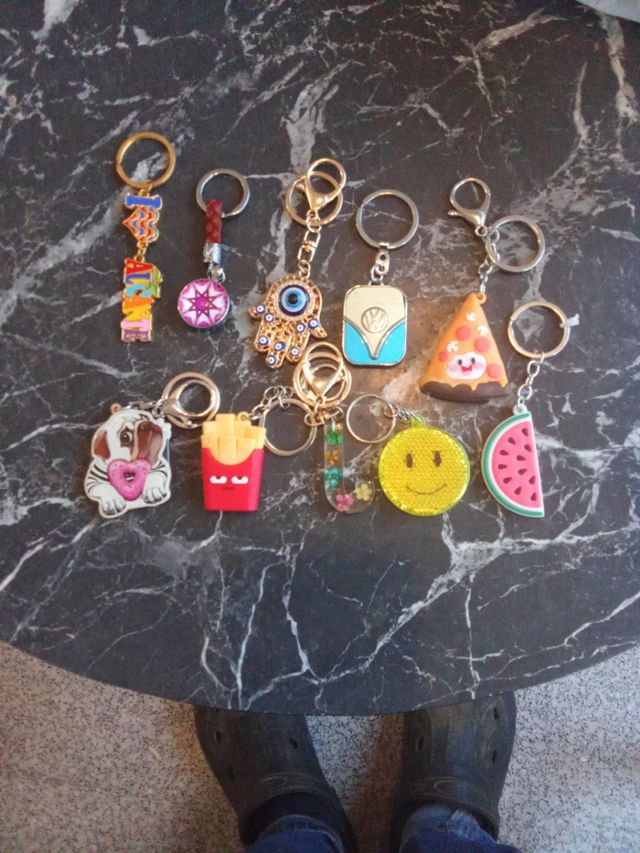 Set di 10 portachiavi divertenti e originali Lotto 3