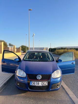 Volkswagen Golf V