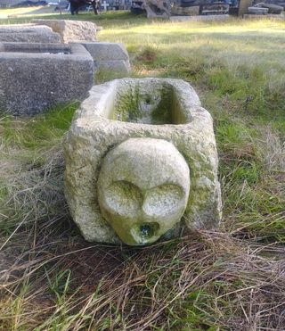 Pila de Granito "El Grito de Munch"