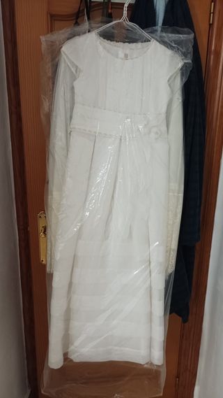 Vestido de Comunión Blanco Nuevo + cancán 