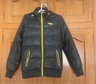 Cazadora Adidas plumas
