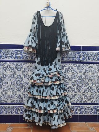 OFERTA FINAL!! Traje de gitana hecho a mano. 