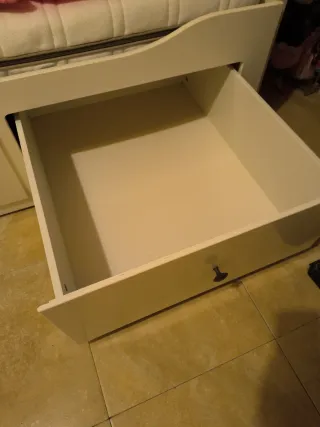 Cama nido de madera y tela