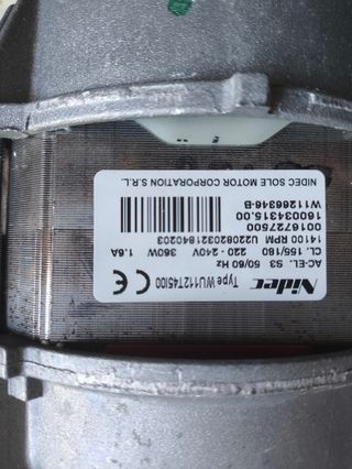 Motor Lavadora Indesit. Nidec WU112T45100 360W