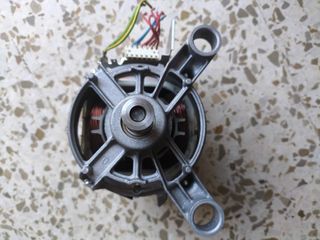 Motor Lavadora Indesit. Nidec WU112T45100 360W