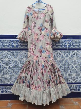 OFERTA FINAL!! Traje de gitana HECHO A  MANO. 
