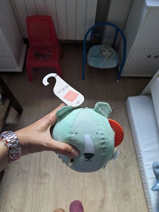 Pelota de actividad Trixie para bebé