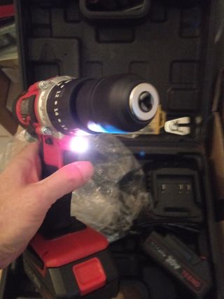 Taladro con percutor 3en1