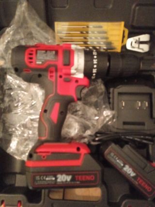 Taladro con percutor 3en1