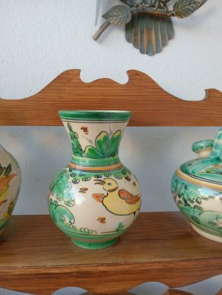Mueble cantarera con cerámica Talavera