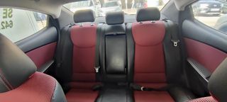 Hyundai Elantra 2012