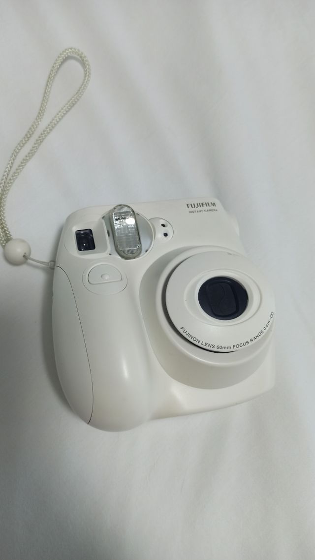 Cámara Fujifilm Instax Mini 7S Blanca
