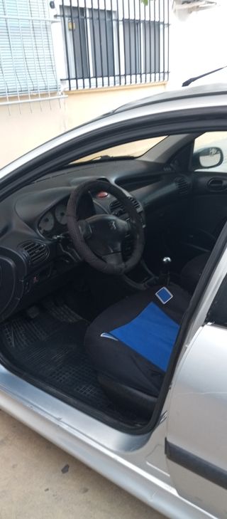 Peugeot 206 2003