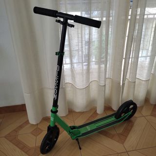 Patinete Olsson, capacidad 100 kilos, plegable.