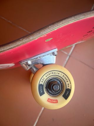 Skate Negro con Logo Blanco