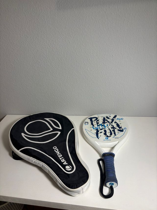 Pala Pádel Junior Artengo PR700 + Funda