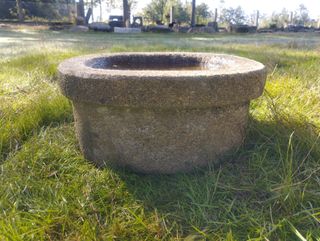 Pila Redondeada de Granito con Borde