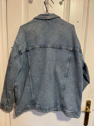 Cazadora vaquera oversize Cortefiel XL