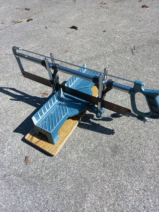 Sierra Ingletadora Manual Azul