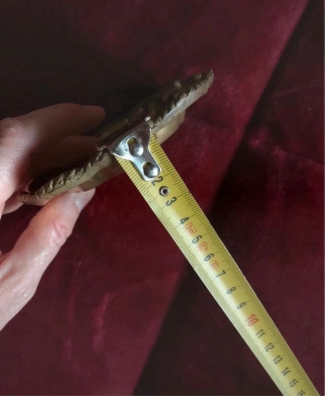 Posacenere in ottone con bordo a corda