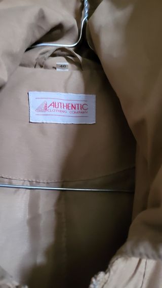 Chaqueta LAURENCE beige con capucha scamosciato 