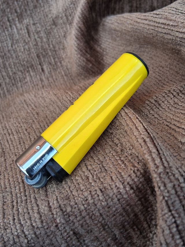 Accendino Clipper giallo