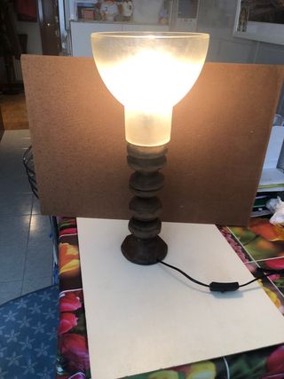 lámparas mesilla madera tallada