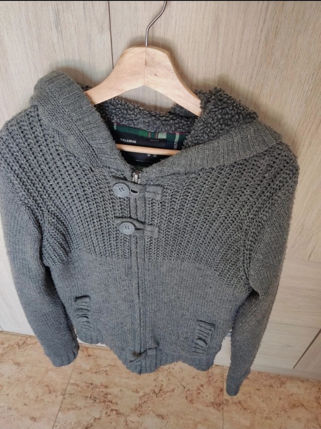 Chaqueta de punto con capucha Pull&Bear