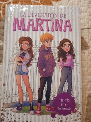 Misterio en el internado (La diversión de Marti...