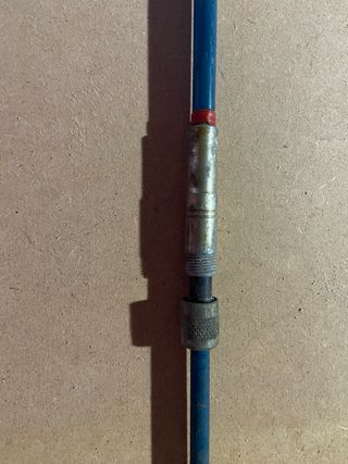 Caña de pescar con carrete