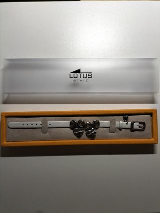 Pulsera Lotus Style Mujer Corazones Plata