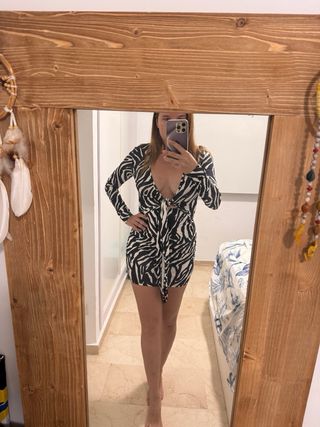 vestido cebra ceñido