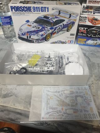 Maqueta Tamiya Porsche 911 GT1