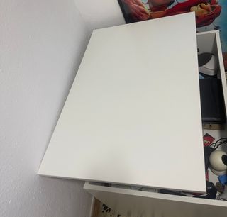 Mesa de comedor blanca