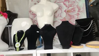 Expositores de Joyería y Bisutería