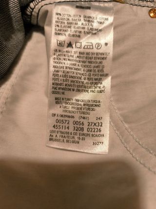 Pantalón vaquero levis 572 
talla 27/32.