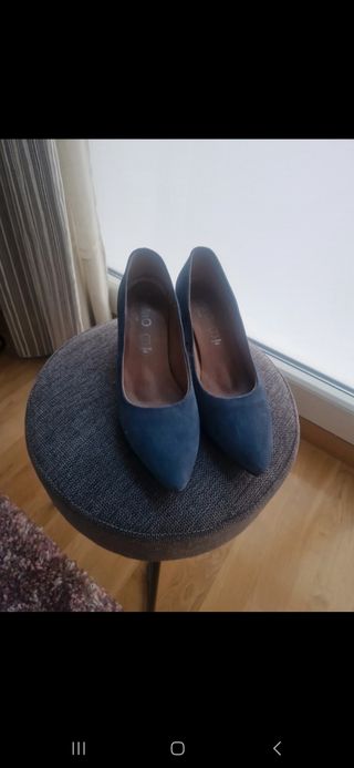Lote de tres pares de zapatos 