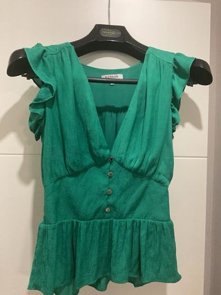 Blusa Morgan verde con estampado
