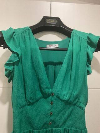 Blusa Morgan verde con estampado