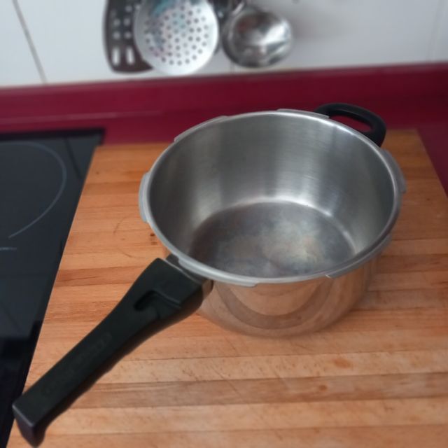 Olla Express Magefesa 4L - Sin Tapa REBAJO 10€